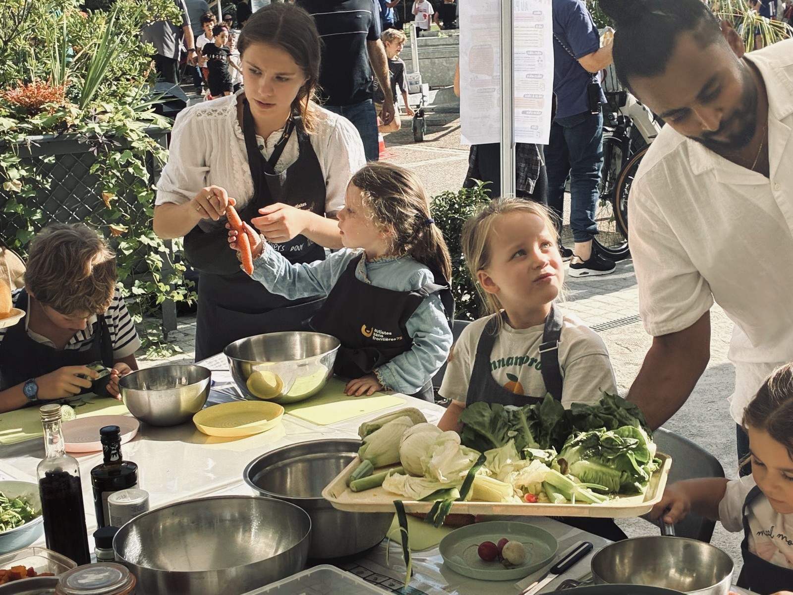Atelier cuisine avec les bénévoles ASF 75